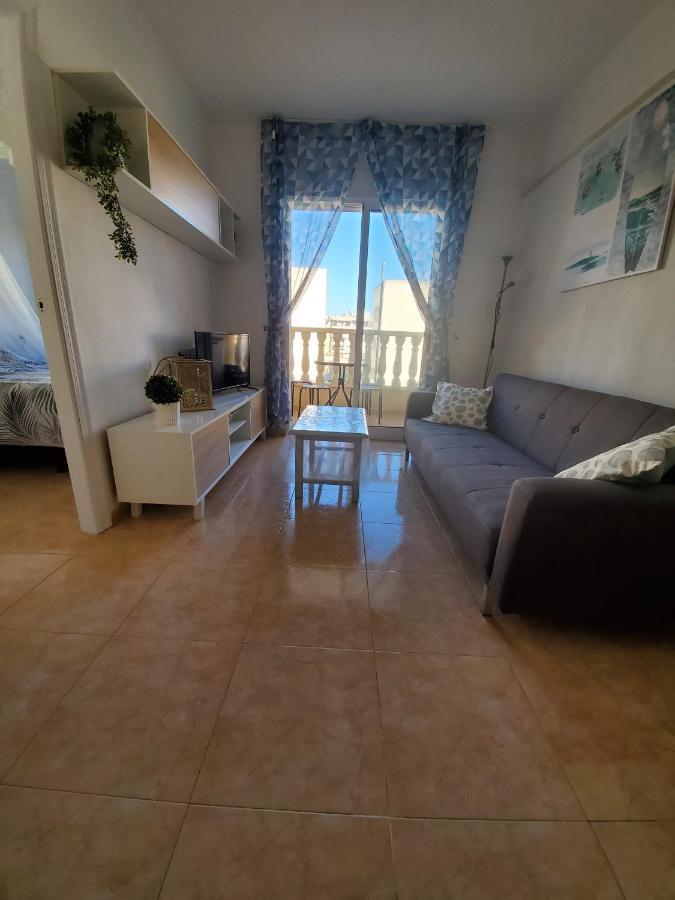 Appartement Proche Plage Avec Piscine En Centre Ville Torrevieja Buitenkant foto