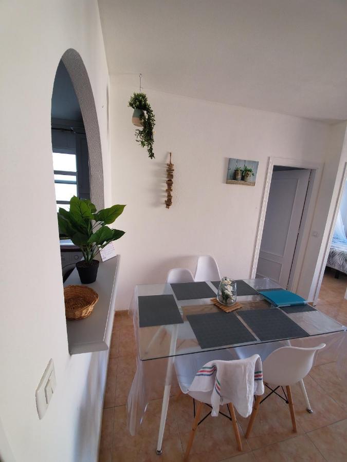 Appartement Proche Plage Avec Piscine En Centre Ville Torrevieja Buitenkant foto